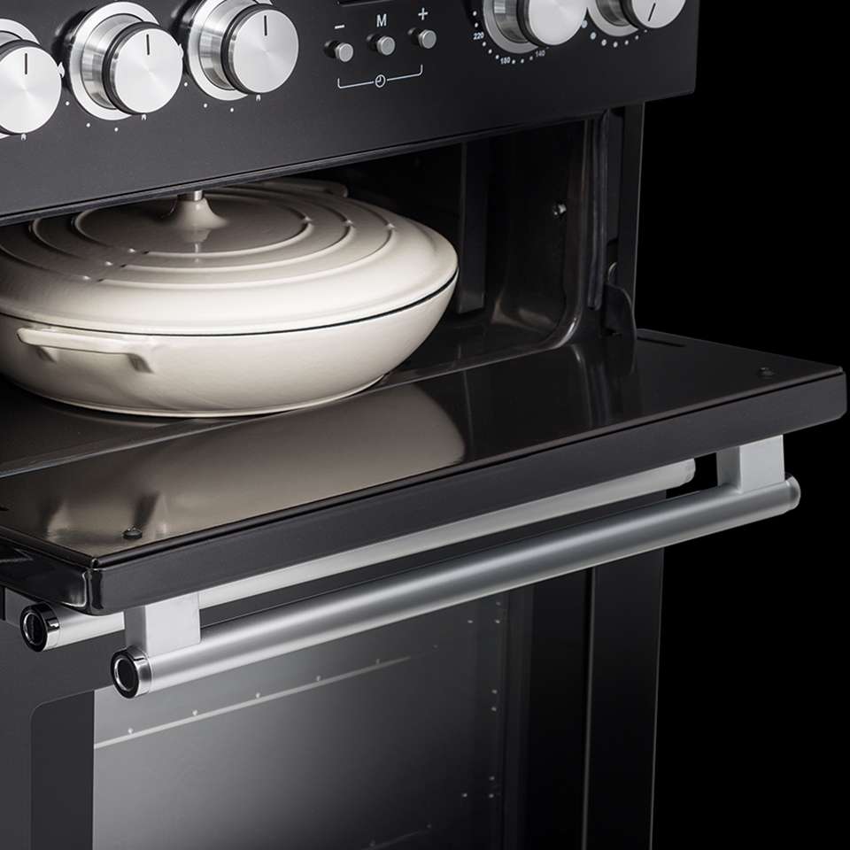 Falcon Nexus SE 110cm Dual Fuel Oven cooktop 