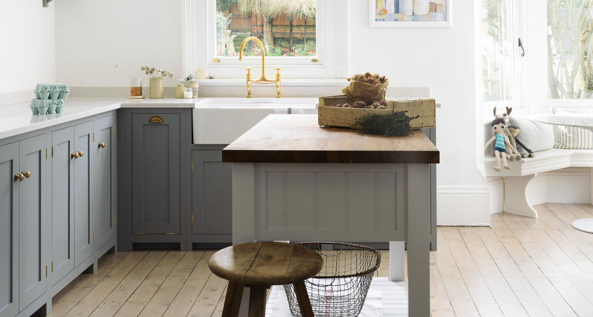 Cheminees Philippe firebox only install.